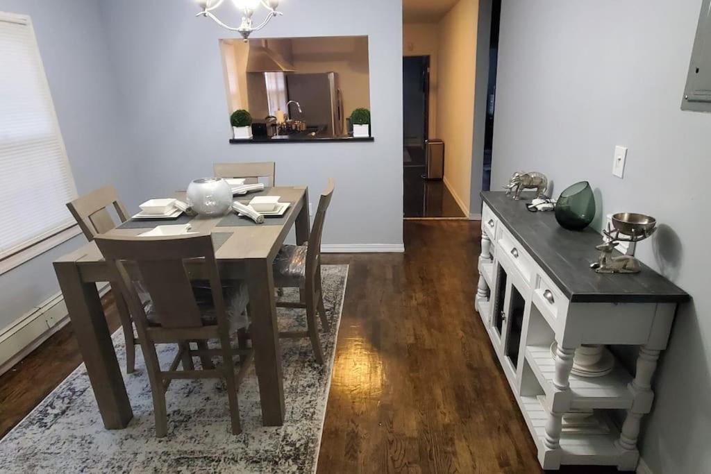 Quiet 3 Bedroom Apartment In Private Home New York Extérieur photo