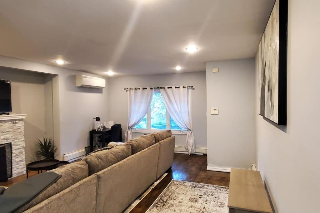 Quiet 3 Bedroom Apartment In Private Home New York Extérieur photo